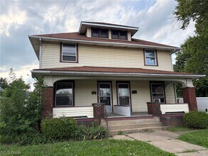 Building Photo - 1023 Harrison Ave SW