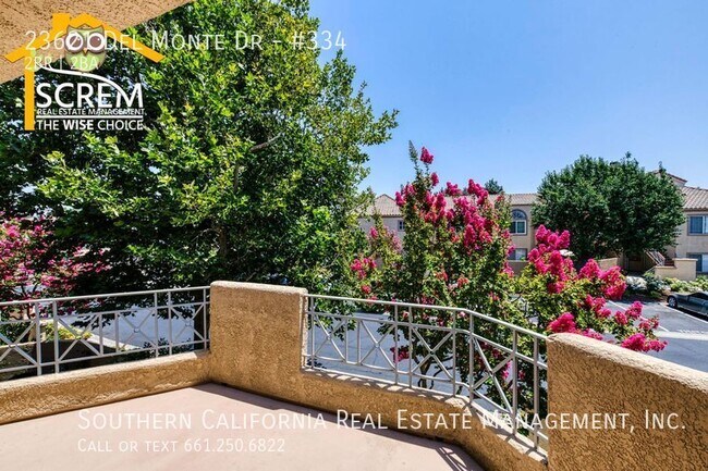 Foto del edificio - Nicely Upgraded Upper Two Bedroom Condo in...