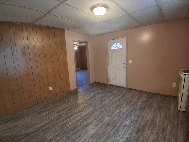 Building Photo - 922 Martin-