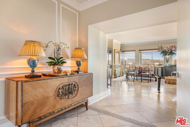 Foto del edificio - 10727 Wilshire Blvd