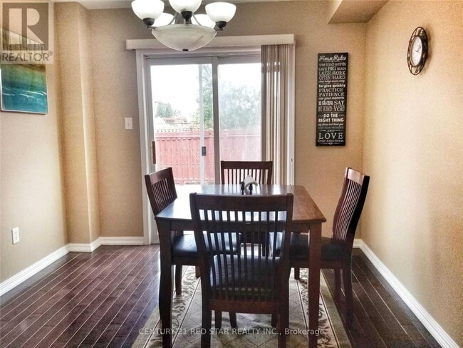 Building Photo - 1476 Spring Garden Ct