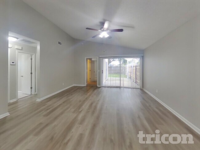 Foto del edificio - 12362 Mastin Cove Rd