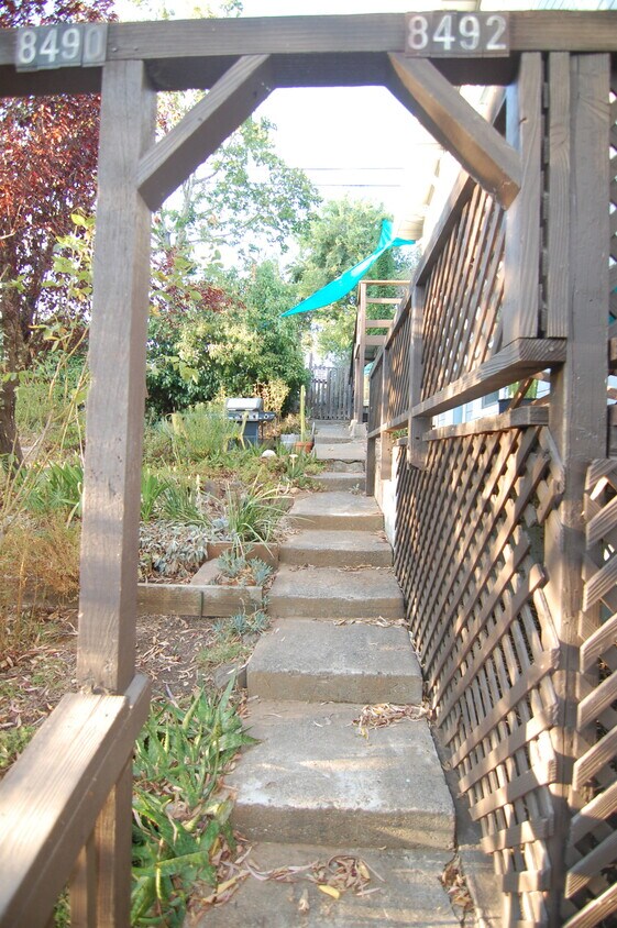 Primary Photo - 8490 Trenton Rd