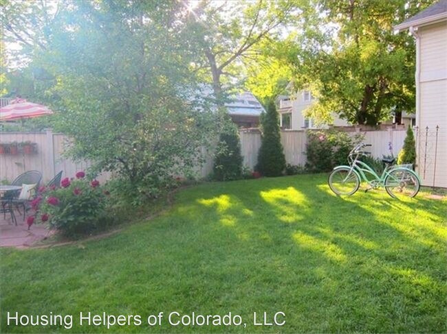 Building Photo - 4 br, 2 bath House - 1319 Pine Street