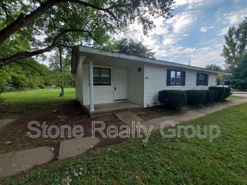 Foto principal - 5608 E Newcomer Ave