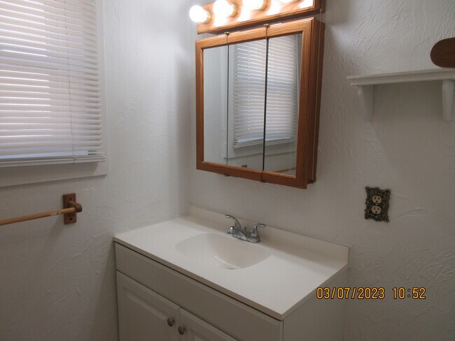 Foto del edificio - 118 W Cross St