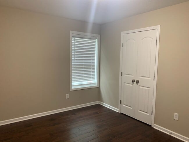 Building Photo - Conveniently Located Home Near Downtown Tu...