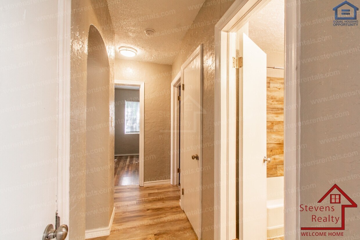 Foto principal - 1303 NW Taylor Ave