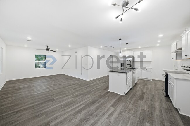 Foto del edificio - 175 Holly Rd NW