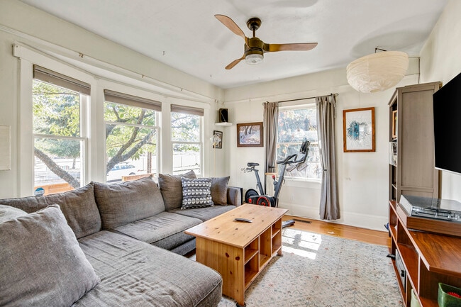 Building Photo - 5103 SE 64th Ave