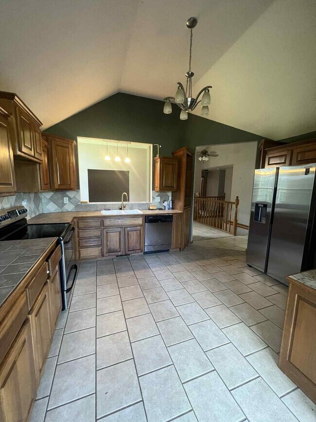 Foto del edificio - CARTHAGE: BEAUTIFUL 2,864 SQFT 5 BEDROOM /...