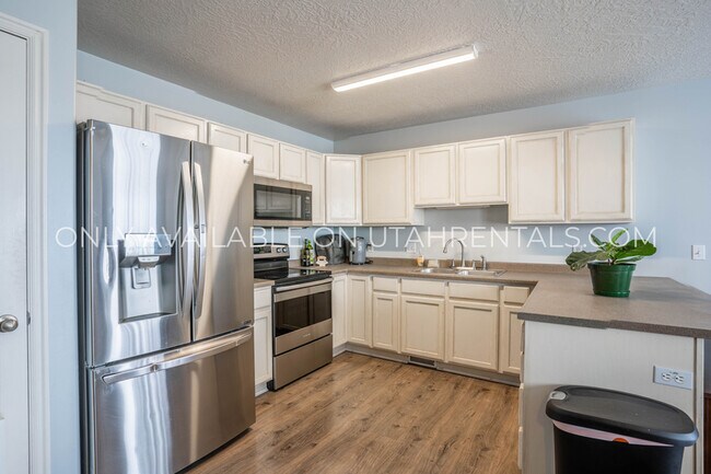 Building Photo - 1256 S 1410 E