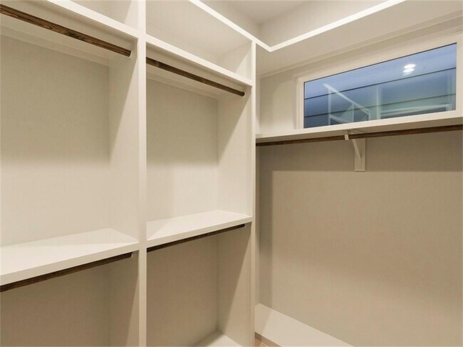 Foto del edificio - 864 Wakefield Dr