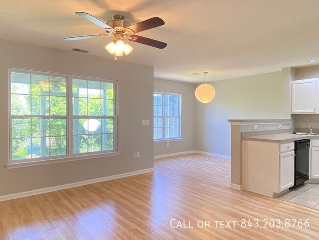Foto del edificio - 1001 Yellow Hawthorn Cir