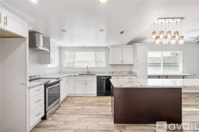 Building Photo - 29280 Mammoth Pl