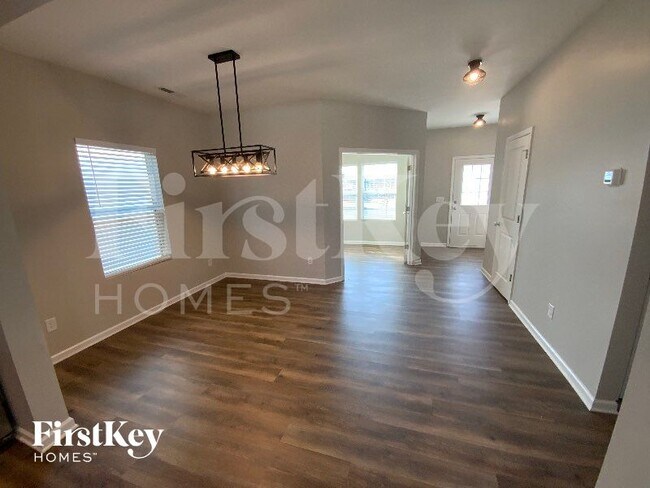 Building Photo - 144 Fairfield Dr