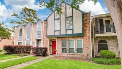 Building Photo - 1334 Country Pl Dr