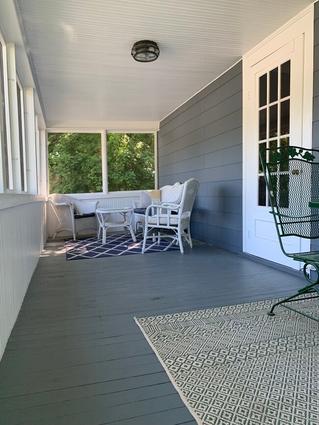 Screened porch - 36 Carter St