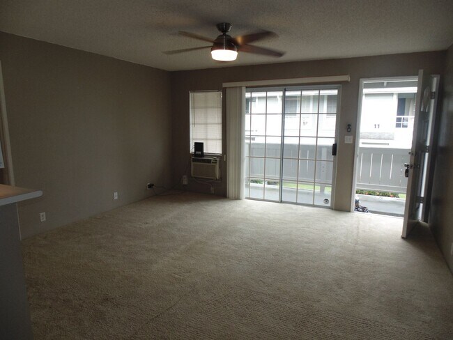 Foto del edificio - 2 bedroom 2 bath in Kaneohe!