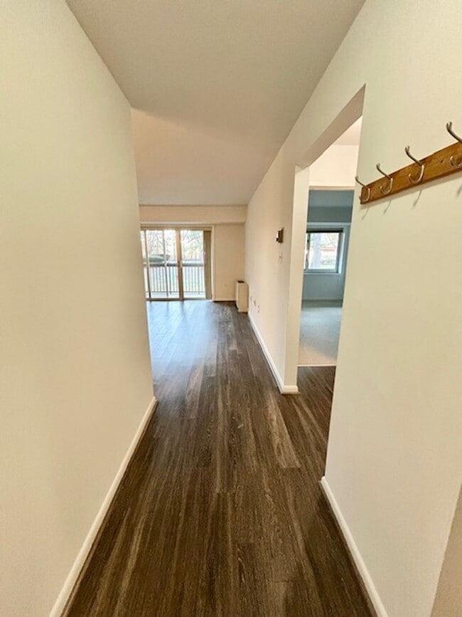 Photo - 10300 Westlake Dr House