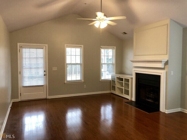 Building Photo - 1407 Cottage Way