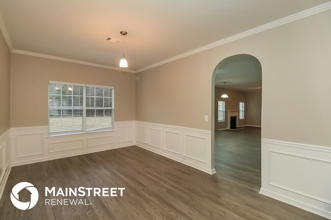 Building Photo - 6880 Estepona St