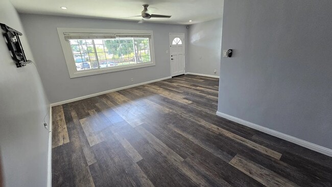 Foto del edificio - 10603 Bramblebush Ave
