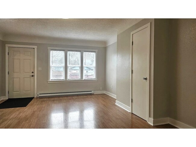 Building Photo - 2105 W 13th Ave