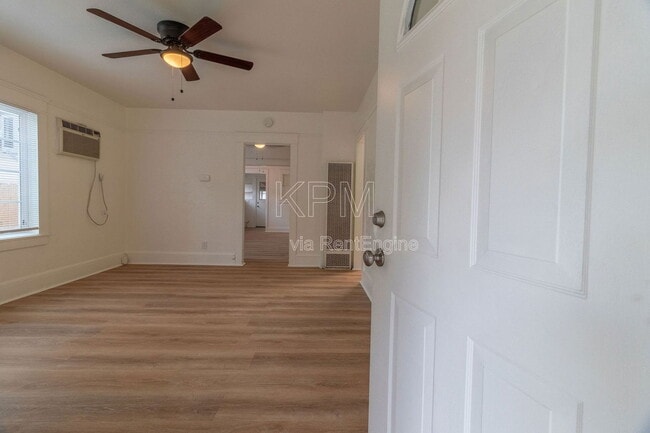 Foto del edificio - 444 E Sonoma Ave