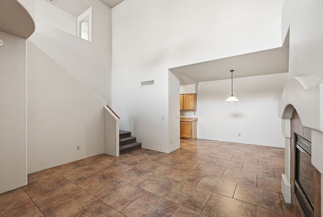 Building Photo - 630 Harvill Dr