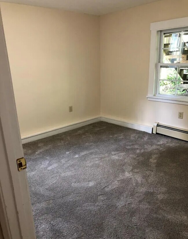 27 Fremont St, Lowell, MA 01850 House Rental in Lowell, MA