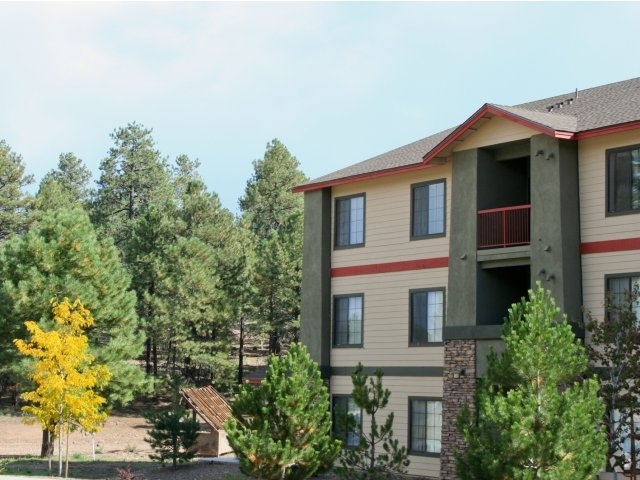 Building Photo - Clear Creek Village