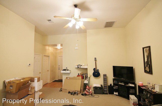 Building Photo - 2 br, 2 bath House - 3056 Pine Valley