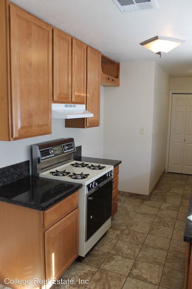 Foto del edificio - 3036 Cherryland Ave