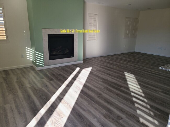 Foto del edificio - CUTE newer Lemmon Valley home! LOOK! 2 bed...