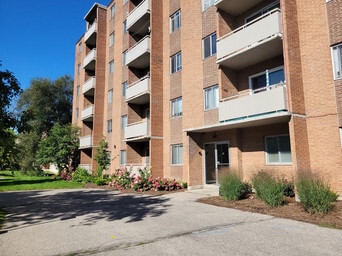 Building Photo - Sharon Garden Suites