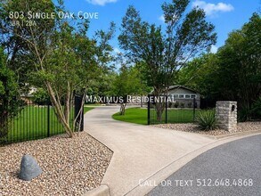 Building Photo - 803 Single Oak Cove