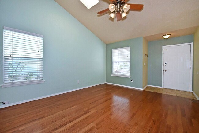 Foto del edificio - Colorado Springs! Immaculate Home in D20 S...