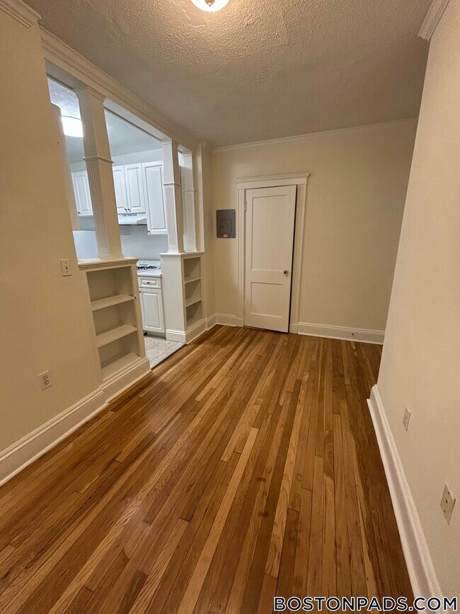 Building Photo - 21 Wendell St