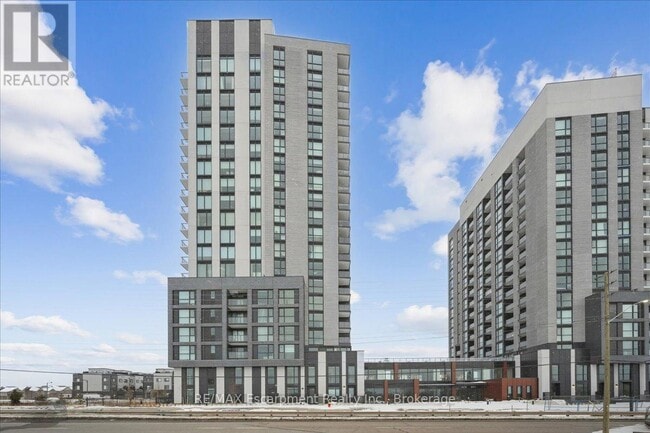 Building Photo - 3079 Trafalgar Rd