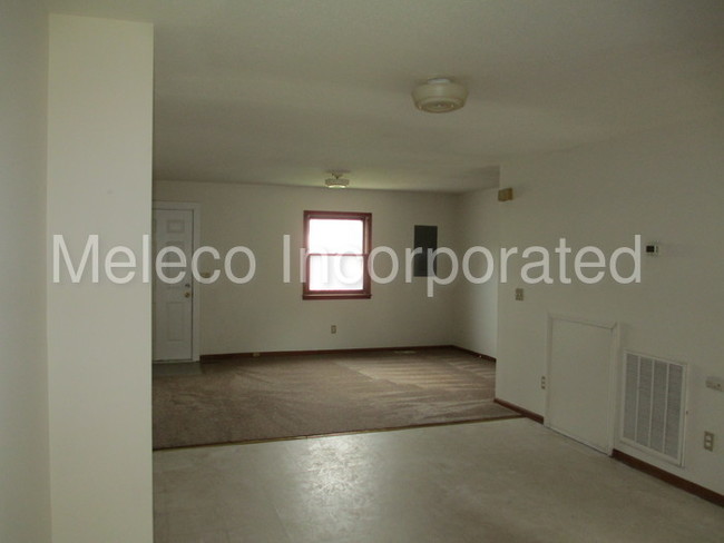 Building Photo - 113 Hamilton St