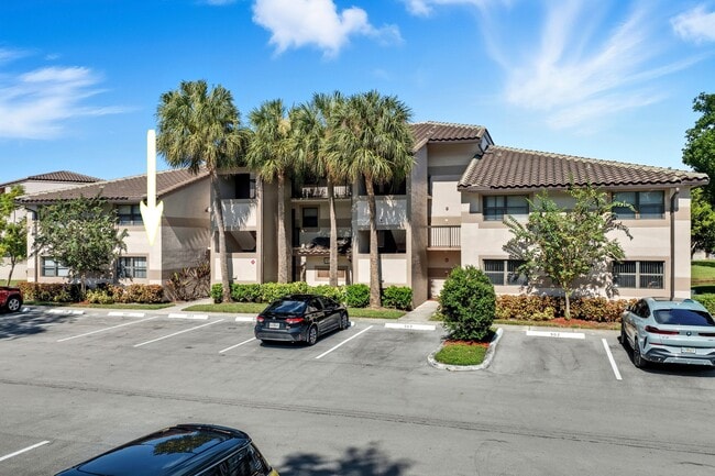 Building Photo - 9877 Nob Hill Ct