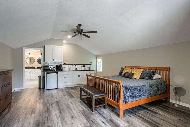 Foto del edificio - 7105 N Walnut St