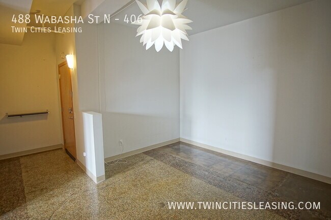 Building Photo - Great Condo in Lowertown! No Application F...