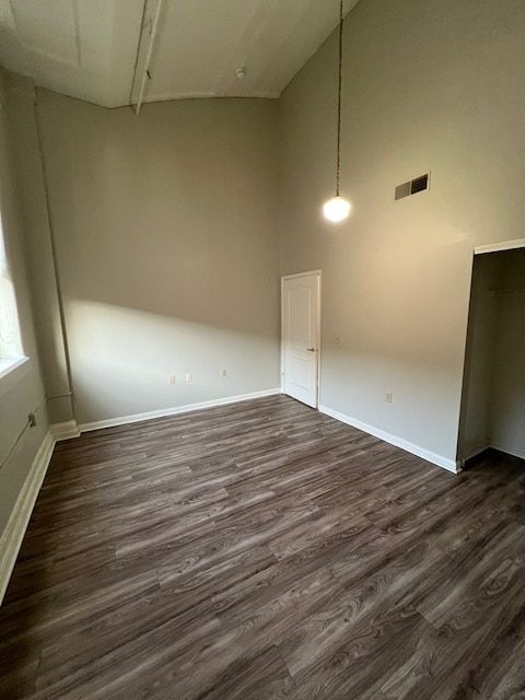 Foto del edificio - 316 W Walnut St