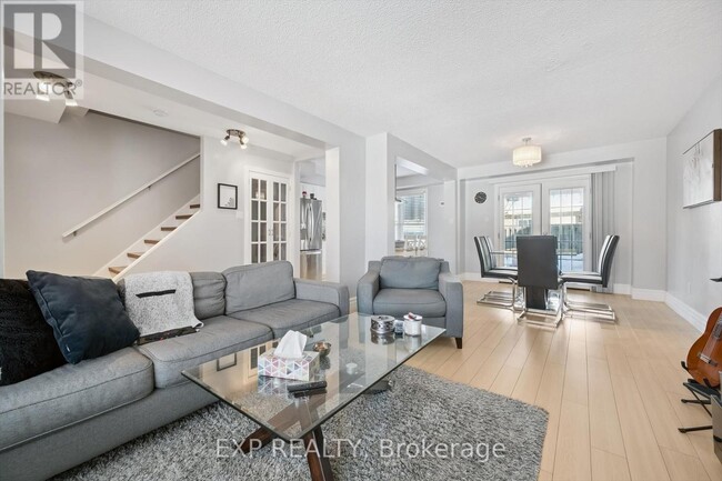 Building Photo - 544 Roseheath Dr