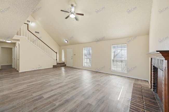 Building Photo - 911 Wellridge Dr