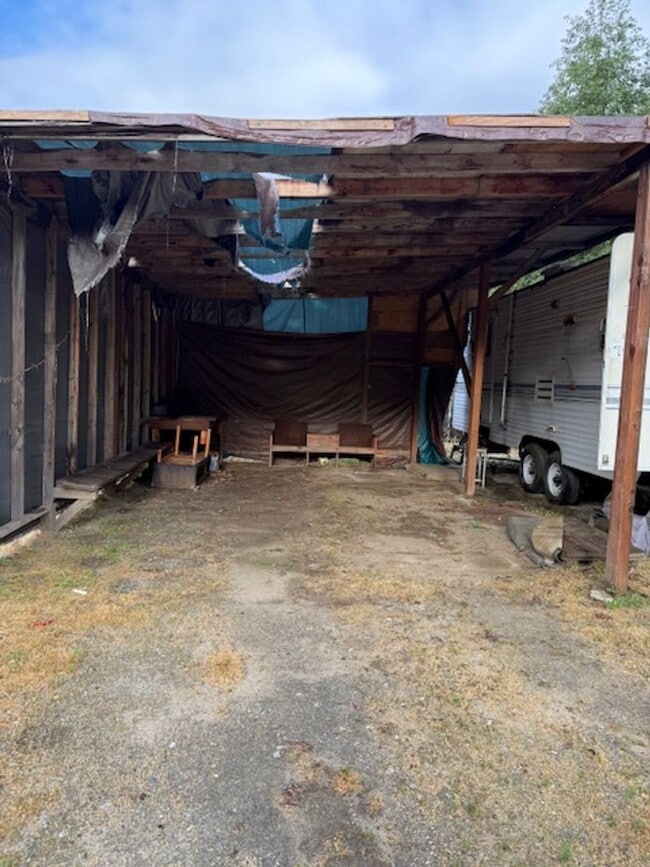 Building Photo - 18800 Cachagua Rd