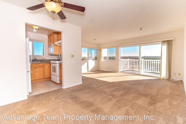 Foto del edificio - 4015 Crown Point Dr