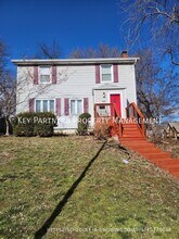 Building Photo - 318 E 68th St